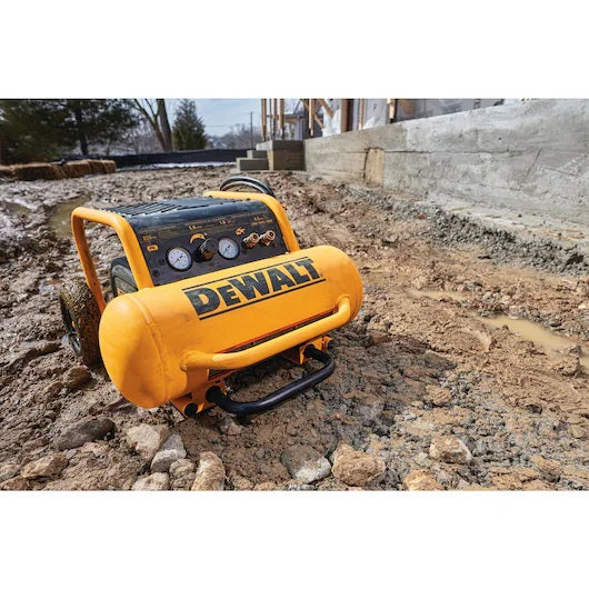 DEWALT built D55146 Heavy Duty 4.5 Gallon, 225 PSI, Heavy Duty Hand Carry Compressor